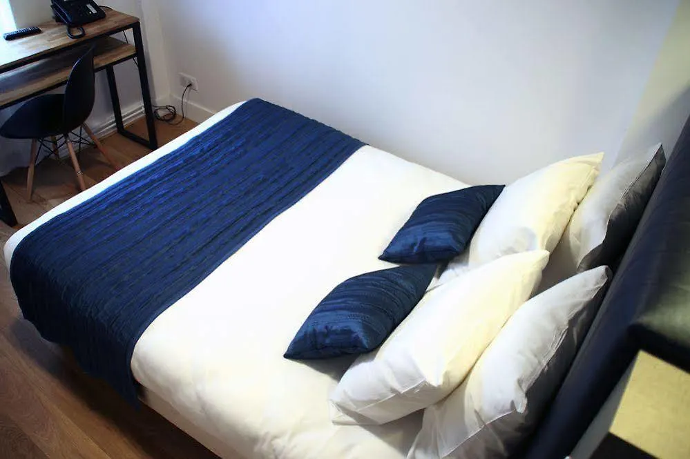 ***  Hotel Saint Vincent Lyon Francia