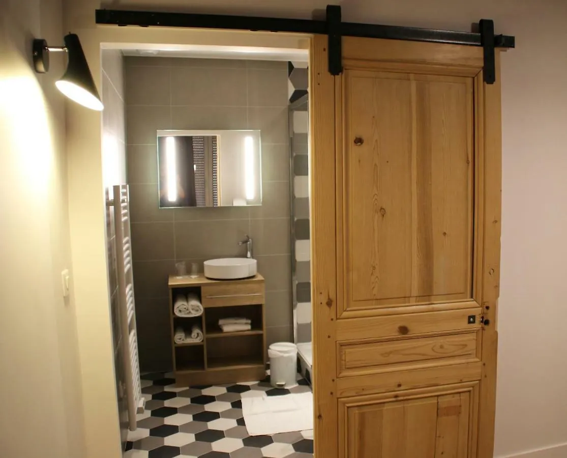 Hotel Saint Vincent Lyon 3*,