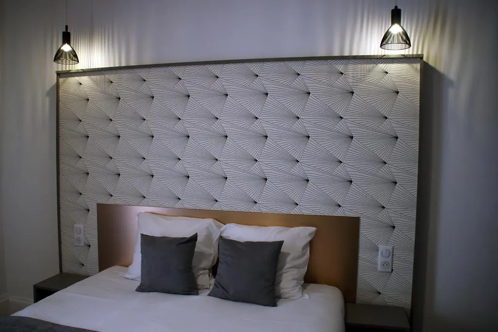 Hotel Saint Vincent Lyon 3*,  França